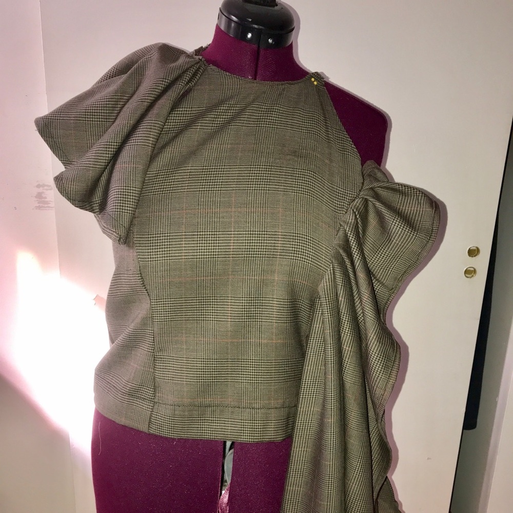 Halter Plaid Peplum Top